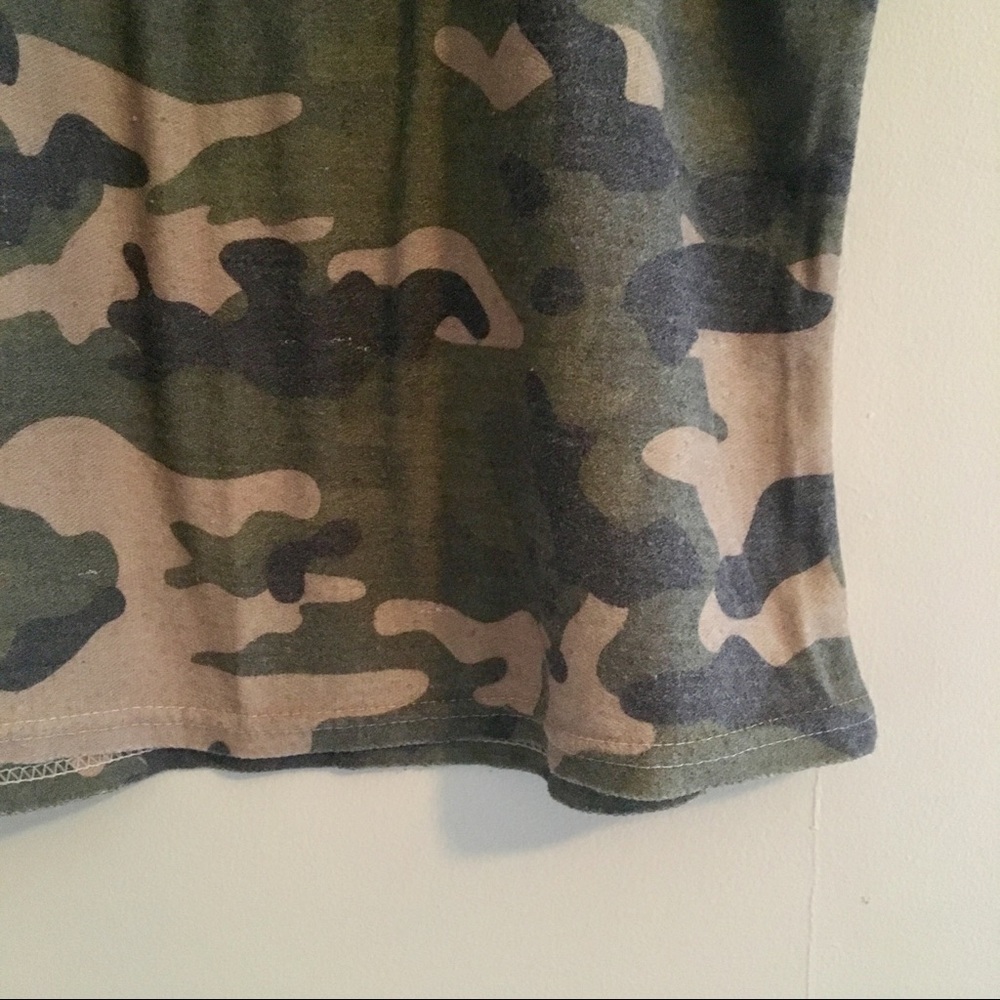 Camo Top - Picture 5 of 7